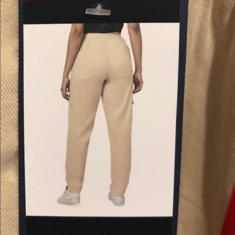 Gap Ladies' Twill Cargo Pant Tan M - Picture 2 of 4